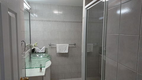 Surfers Hawaiian Holiday Apartments - Accommodation Brisbane 12