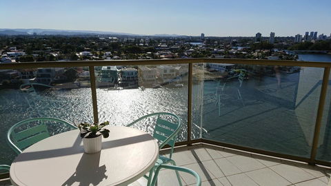 Surfers Hawaiian Holiday Apartments - Accommodation Brisbane 8