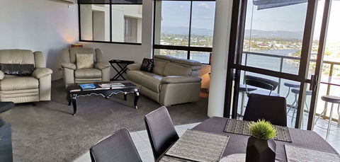 Surfers Hawaiian Holiday Apartments - Accommodation Brisbane 4