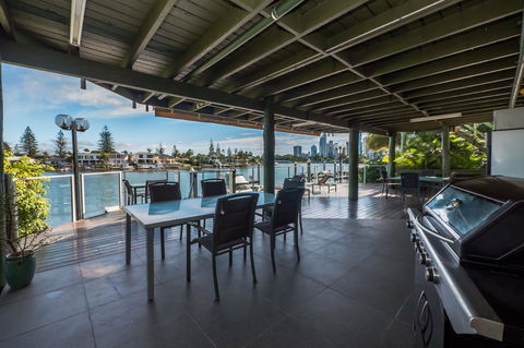 Surfers Hawaiian Holiday Apartments - Accommodation Brisbane 31