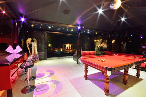 Misty Mountains Rainforest Retreat - Accommodation Brisbane 6