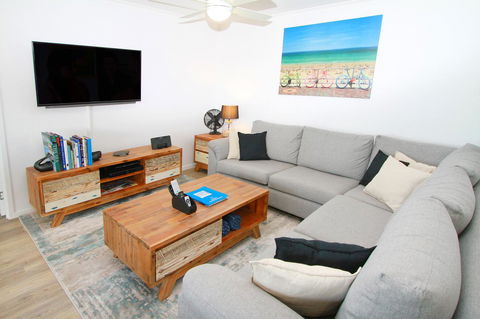 Narrowneck Court Holiday Apartments - Accommodation Brisbane 26