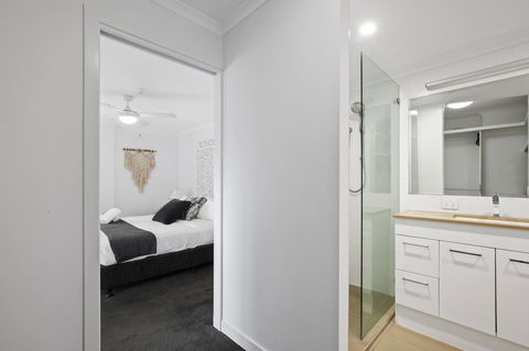 Narrowneck Court Holiday Apartments - Accommodation Brisbane 14