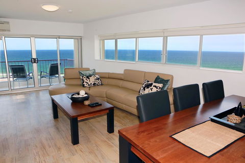 Narrowneck Court Holiday Apartments - Accommodation Brisbane 4