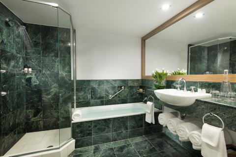 Sofitel Gold Coast Broadbeach - Accommodation Brisbane 2