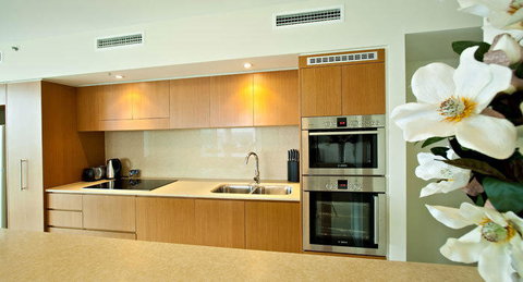 Lanai Riverside Apartments - Accommodation Brisbane 4