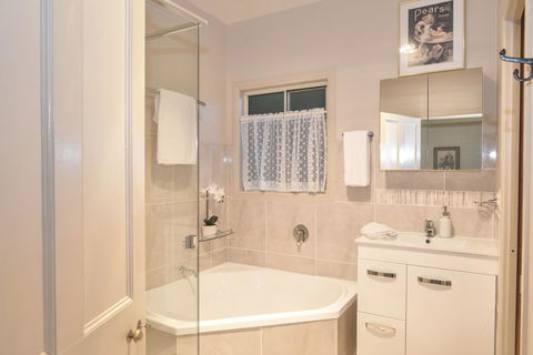 The Guesthouse Maleny - Accommodation Brisbane 10