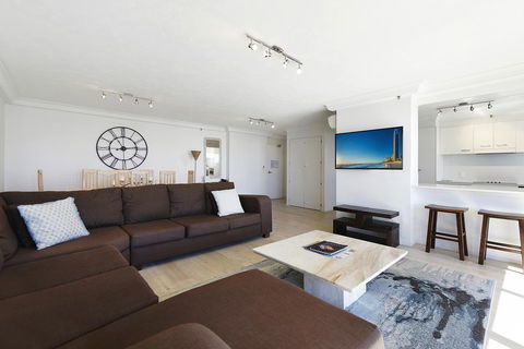 Surfers Century Oceanside Apartments - Accommodation Brisbane 13
