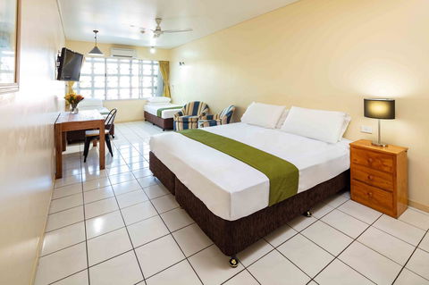 Hides Hotel - Accommodation Brisbane 13