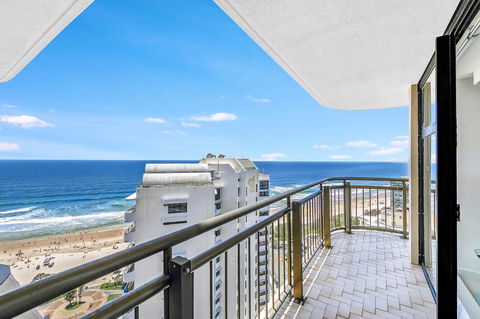Beachcomber Holiday Apartment - Accommodation Brisbane 4