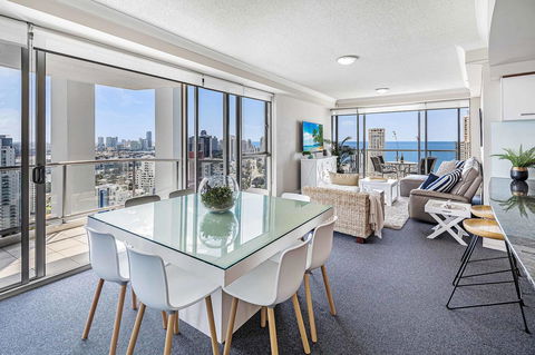 Holiday Holiday Chevron Renaissance Apartments - Accommodation Brisbane 11