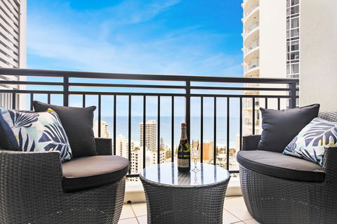 Holiday Holiday Chevron Renaissance Apartments - Accommodation Brisbane 18
