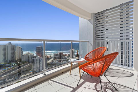 Holiday Holiday Chevron Renaissance Apartments - Accommodation Brisbane 14