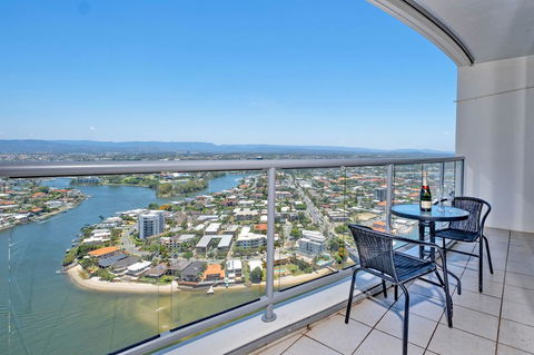 Holiday Holiday Chevron Renaissance Apartments - Accommodation Brisbane 28