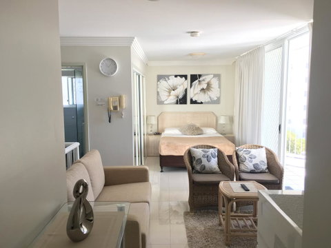 Santa Anne By The Sea - Accommodation Brisbane 13