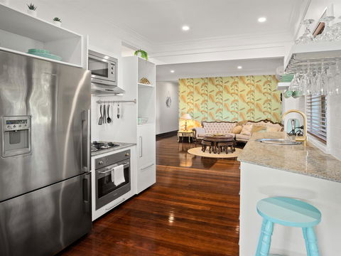 Anville Court - Accommodation Brisbane 4