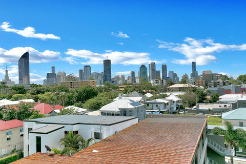 Kangaroo Point Central Hotel & Apartments - Accommodation Brisbane 0