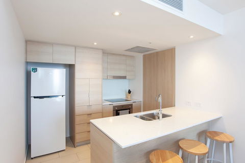High Floor Ocean View Suites Broadbeach - Accommodation Brisbane 24
