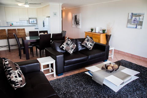 Elouera Tower - Accommodation Brisbane 9