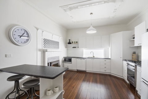 The Lighthouse - Accommodation Brisbane 12