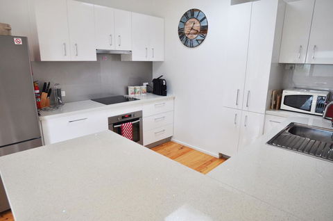 WAVES ON FLORIDA - SURF SIDE - Accommodation Brisbane 2