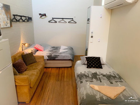 Westside Studio Apartments - Accommodation Brisbane 2