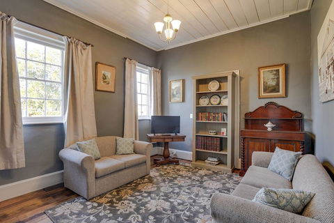 Whites Corner - Accommodation Brisbane 2