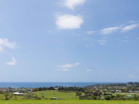 Willowview - Coastal Retreat, Stunning Views - Accommodation Brisbane 1