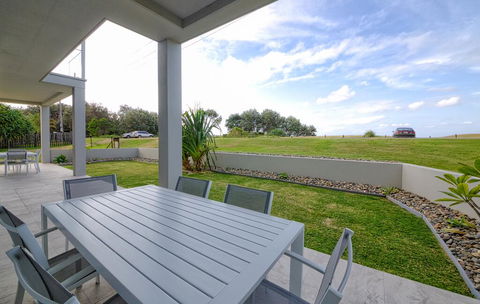 Woolgoolga By The Sea - Accommodation Brisbane 1