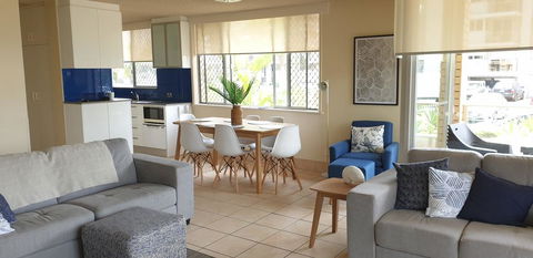 Wyuna Beachfront Holiday Apartments - Accommodation Brisbane 2