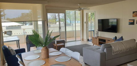Wyuna Beachfront Holiday Apartments - Accommodation Brisbane 1