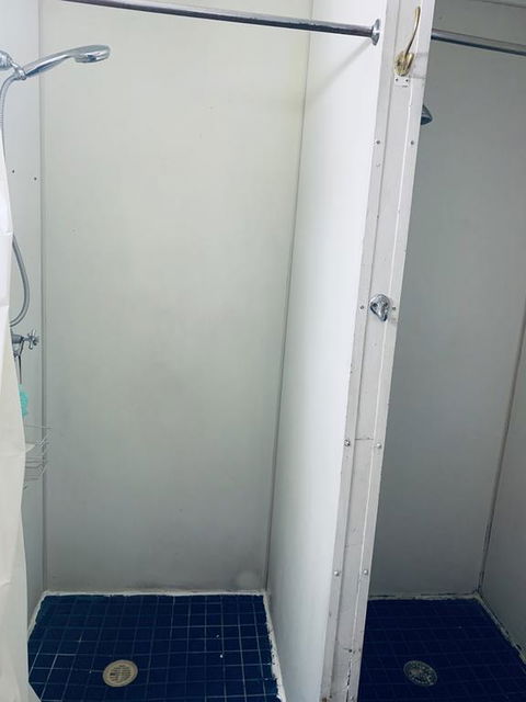 Yellow Submarine Backpackers - Accommodation Brisbane 3