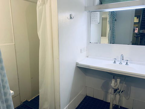 Yellow Submarine Backpackers - Accommodation Brisbane 1