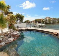 Yulunga 20 - 4 BDRM Canal Home with Pool - Accommodation Brisbane