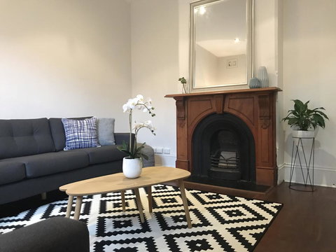 Zaara - Accommodation Brisbane 0