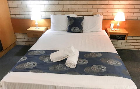 ZED MOTELS Tropical Gateway - Accommodation Brisbane 2