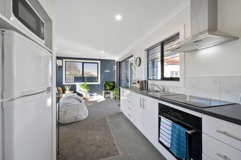 Zoo Villas: Villa Giraffe - Central Wynyard - Accommodation Brisbane 1