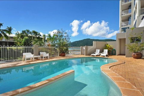 AirliediseNO Hills5min Walk 2 Port Of Airlie/Ferry TerminalWiFiNetflix - Accommodation Brisbane 2