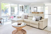 Relax at Bokarina Beach House Walk to Beach Relax by the pool