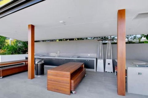 54Q Opposite Lush Park Playground, Portside 2BR FPKG - Accommodation Brisbane 3