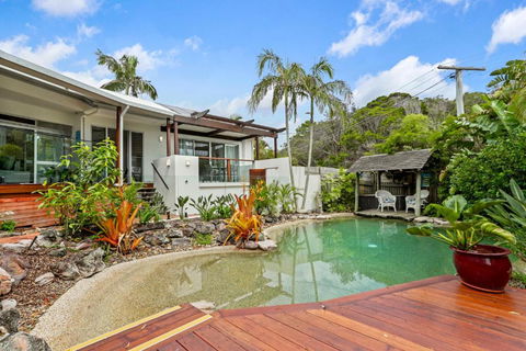 A Tropical Family Oasis In Sunshine Beach - Accommodation Brisbane 2