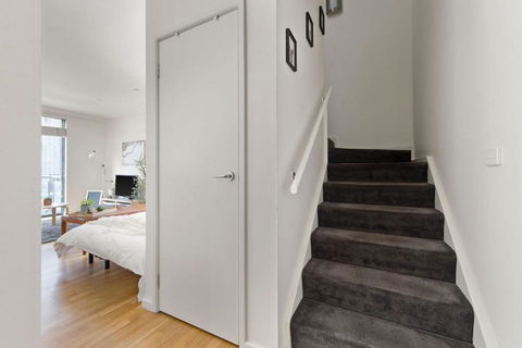 A 2BR Loft Near Melbourne Central FREE Parking - Accommodation Brisbane 3