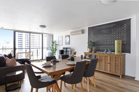A 3BR Apt Next To Southern Cross FREE Parking - Accommodation Brisbane 0