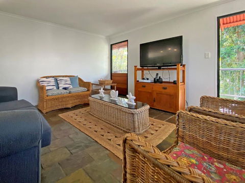 A BEACH AFFAIR - Accommodation Brisbane 2