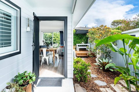 A Chic Coastal Hideaway At Toowoon Bay Beach - Accommodation Brisbane 0
