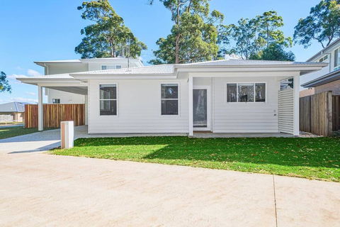 A Coastal Hideaway - Accommodation Brisbane 0