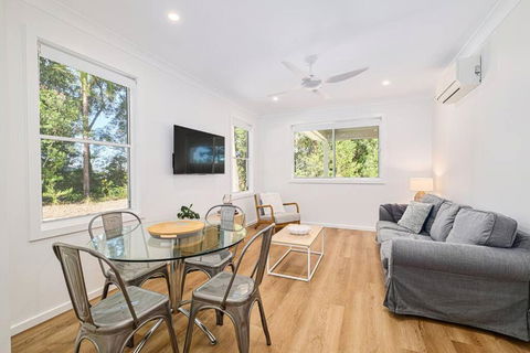 A Coastal Hideaway - Accommodation Brisbane 1