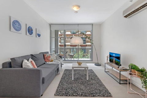 A Comfy & Modern Studio Near Darling Harbour - Accommodation Brisbane 0