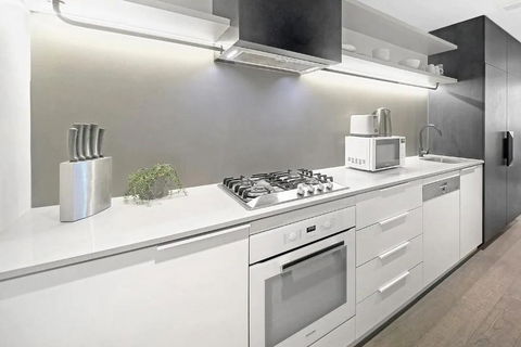 A Cozy & Lovely 2BR Apt Near Melbourne Central - Accommodation Brisbane 3