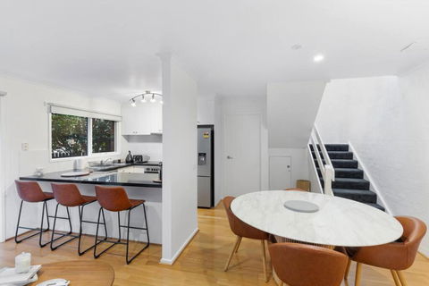 A Home Away From Home In Geelong - Accommodation Brisbane 3